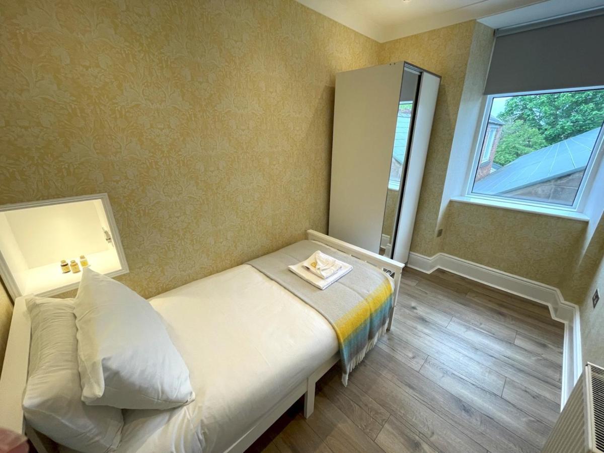 Pass The Keys Beautifully Presented 3Br Luxury Apartment เคิร์กคุดไบรท์ ภายนอก รูปภาพ